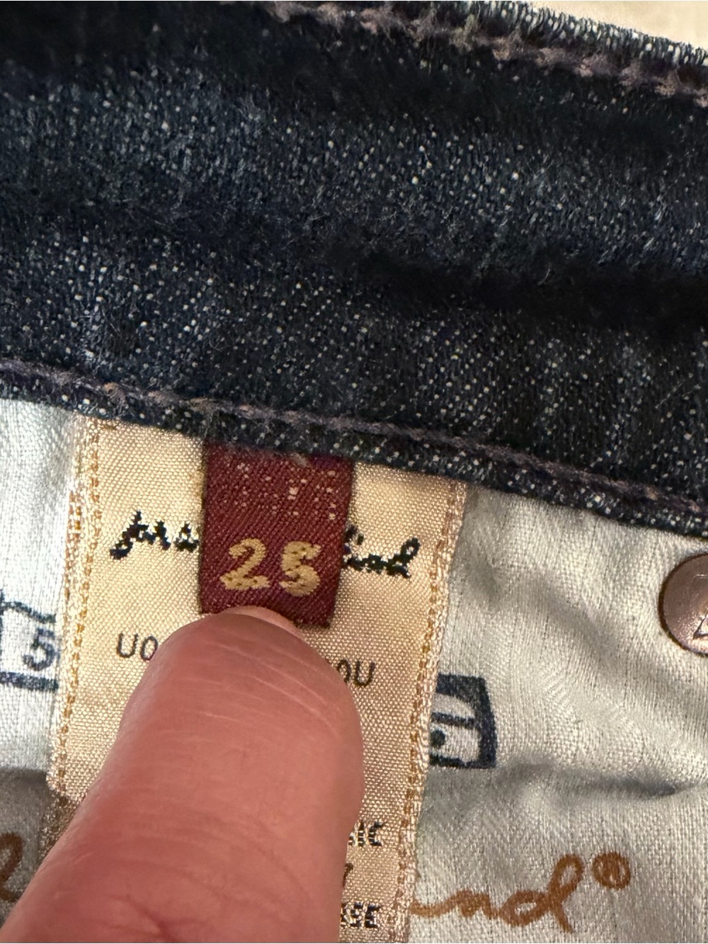 7 For All Mankind Bootcut Jeans Women’s Size 25 Dark Wash - Picture 4 of 6